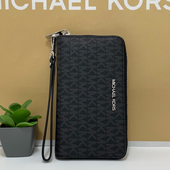 Michael kors wallet - Picture 4 of 12
